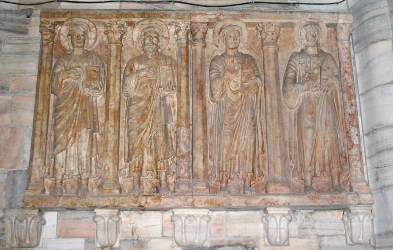 Figures of Saints and Apostles